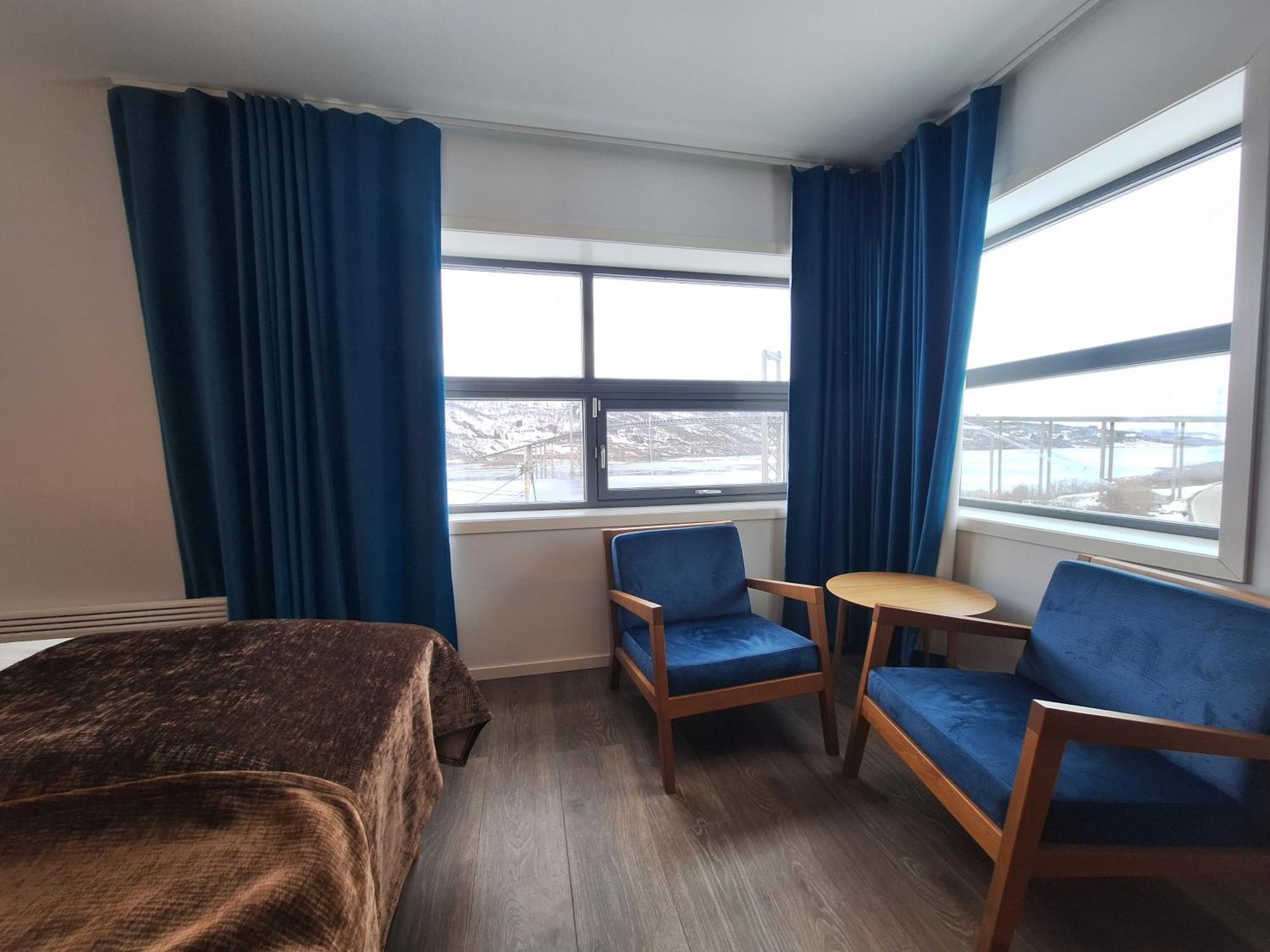 Tjeldsundbrua Hotel Skanland Экстерьер фото